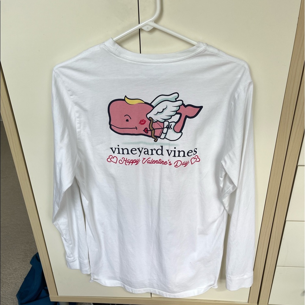 Vineyard vines Valentines long sleeve tshirt